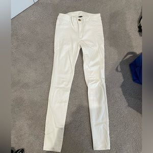American Eagle White Jeans